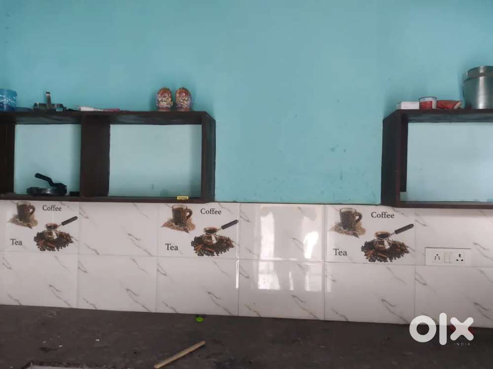 Single room set for rent in state bank colony delhi road saharanpur