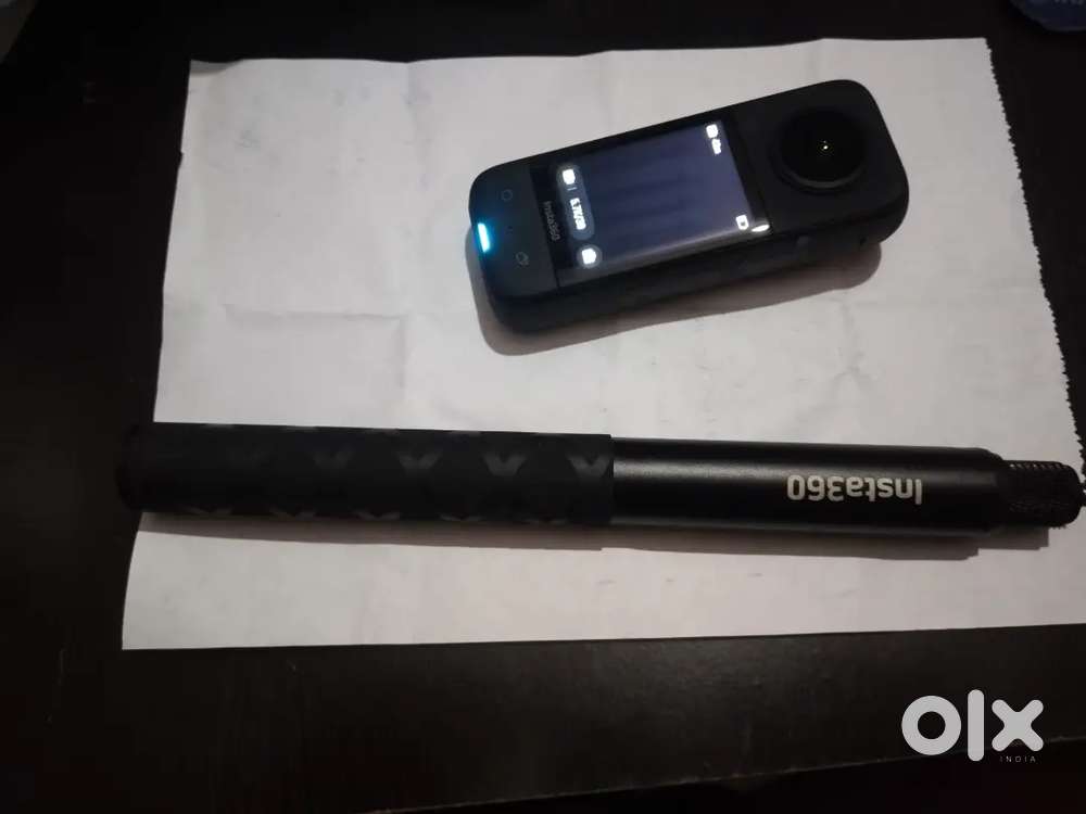 Insta 360x3 with insta360 120cm stick with SanDisk 128gbSD (budle kit)