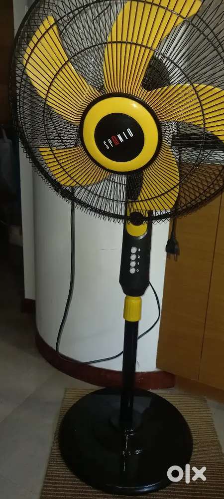 Pedestal Fan used only for 6 months.