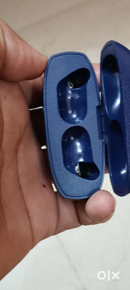 Oneplus airbuds changing case