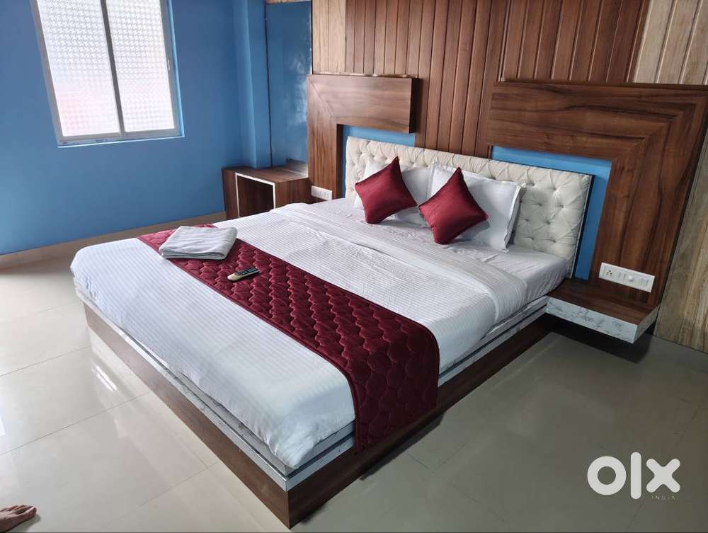 2bhk flat unfurnished