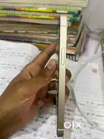 I phon 12 4/64