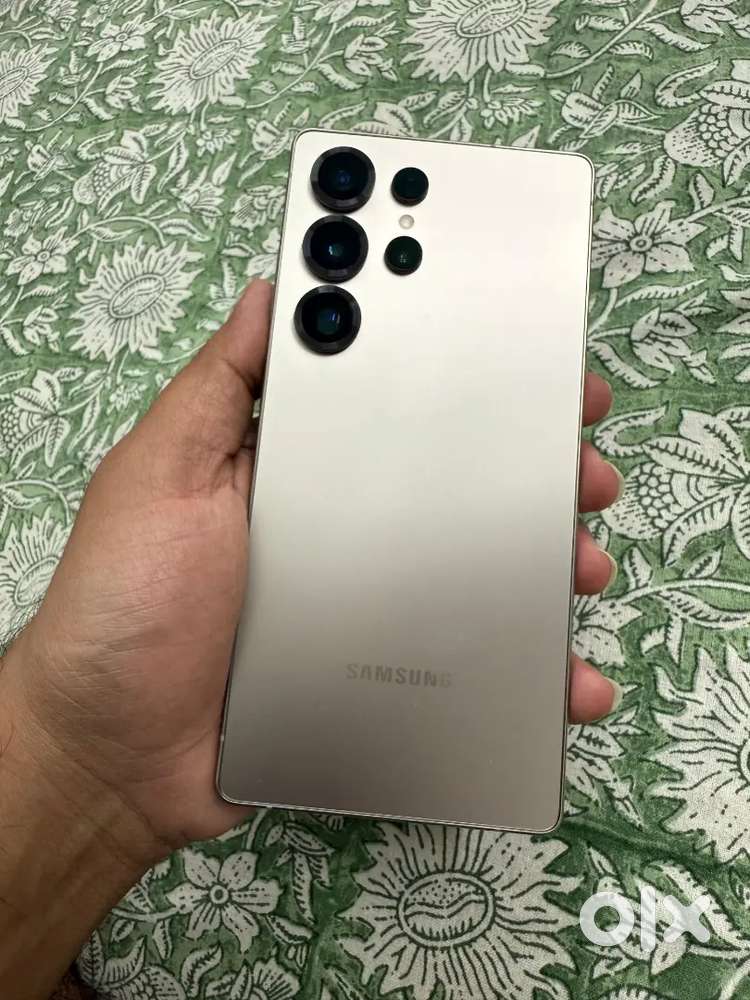 S25 Ultra Titanium grey.
