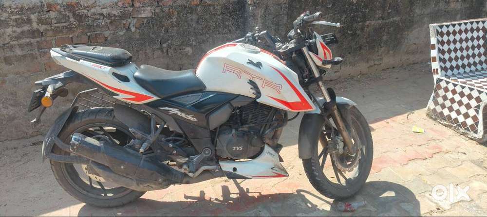 TVS RTR 200 4v