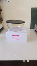 Tupperware clear bowl with lid