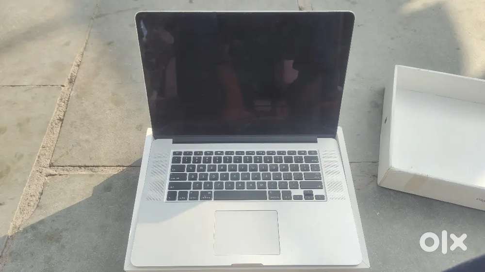 Mackbook pro 11,4