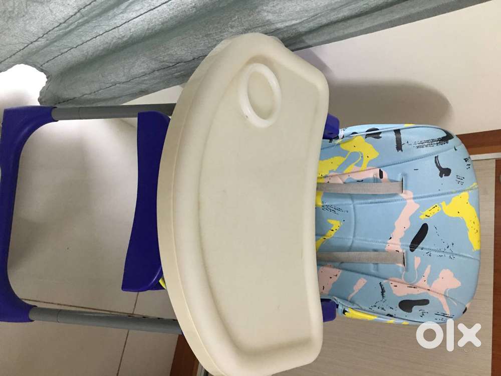 Star and Daisy High chair