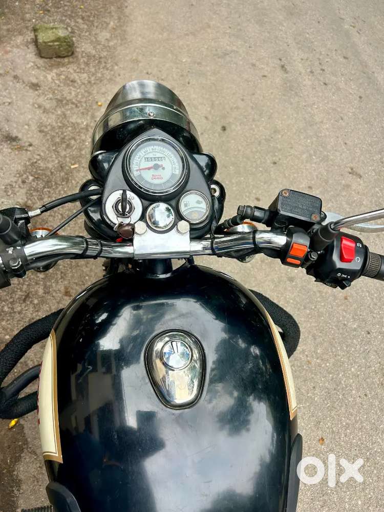 Royal Enfield classic 500 second owner owner well maintained vechicle