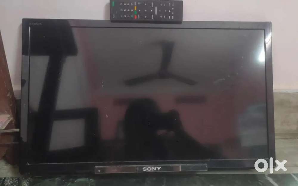 Sony TV 23 inches