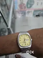 A brand new classic vintage wach only 1 pis in market