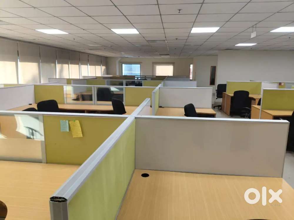 100 seater 6 cabin 1 conference plag n play office space for rent