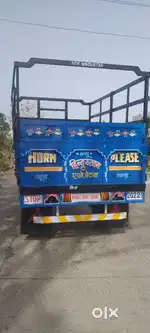 Tractor trolley rent