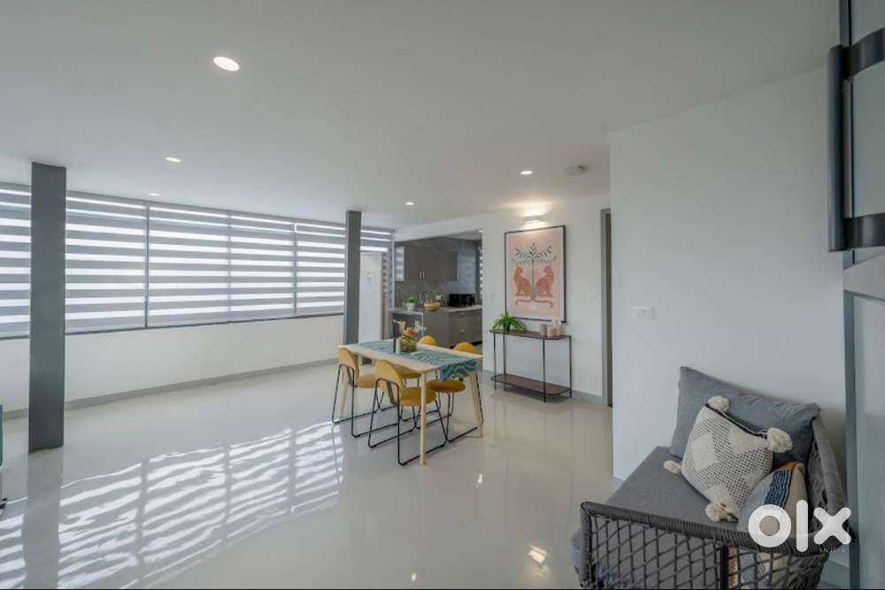 Its a 2 bhk penthouse and im findinh a flatmate for the penthouse