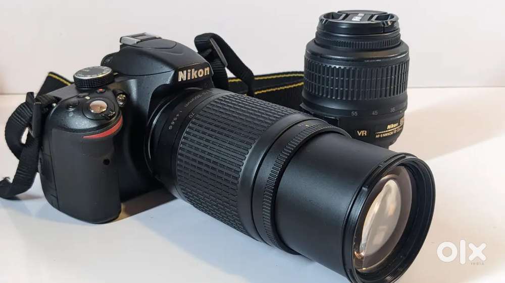 Nikon 3200 in good Condition with Kit lense and tele lense