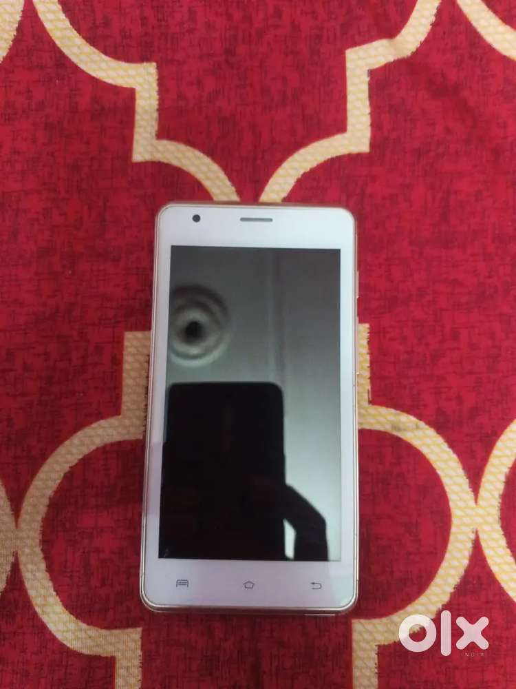 Aqua 4.5 3g phone
