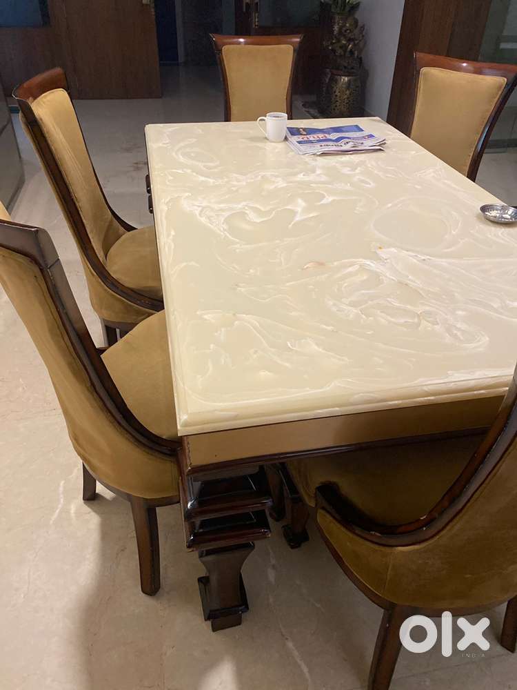 Dining table 6 seater