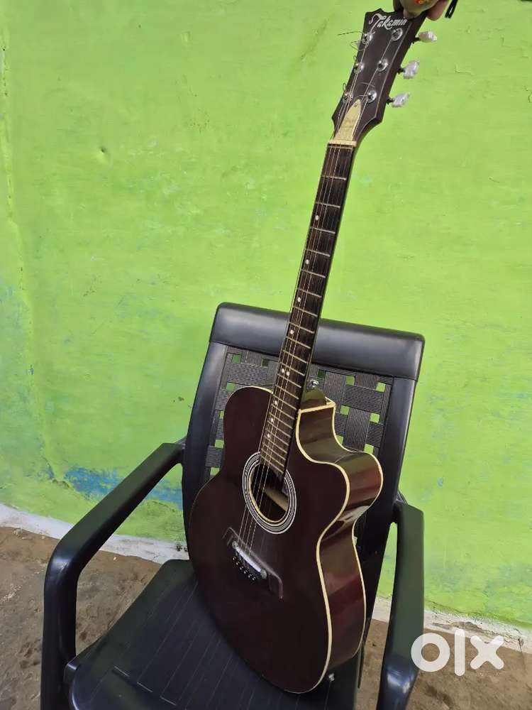 ACOUSTIC GUITAR Takamin