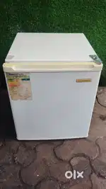 White westing house mini fridge full working condition