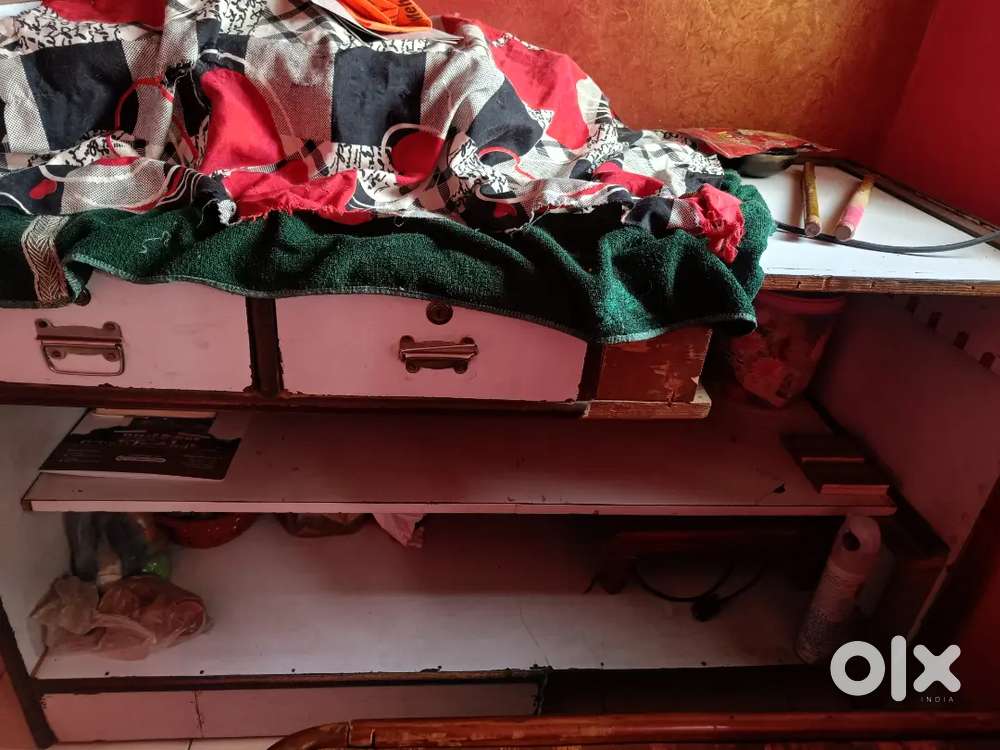 It is a counter table for shop even used as computer table i.