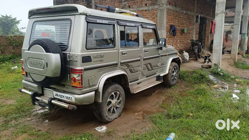 Mahindra bolero sle