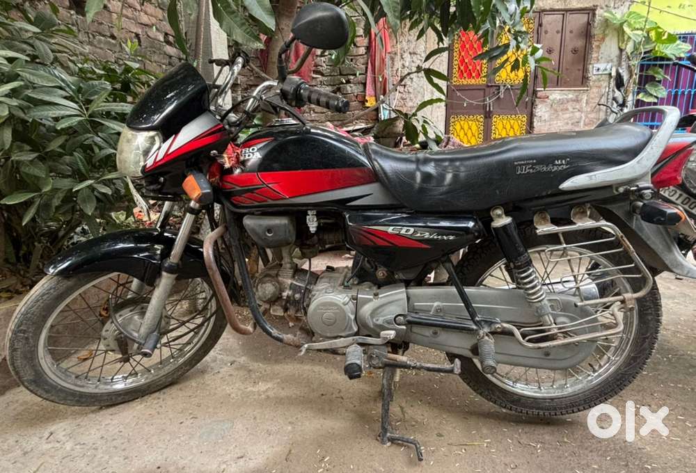 Hero Honda CD Deluxe Bike in Good Condition