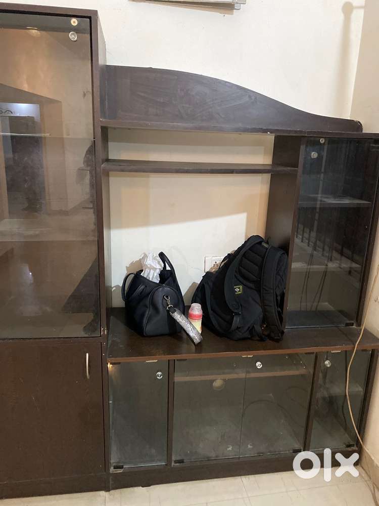 TV cabinet