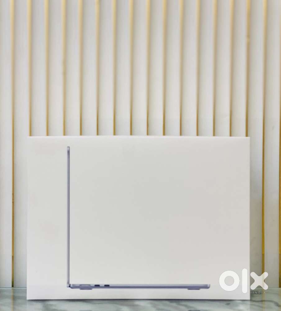 MACBOOK AIR M4 (16/256GB) SEALED WITH STORE BILL AND 1 YEAR WARRANTY