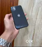 Iphone 11 128 gb black colour vaccum