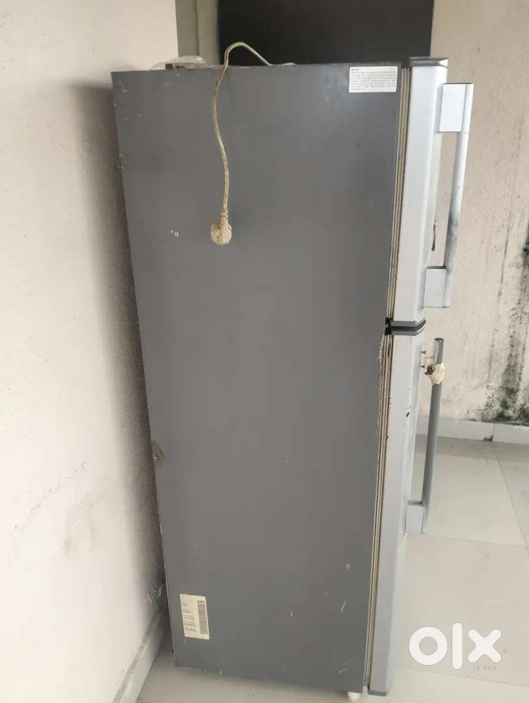 Double door Samsung fridge