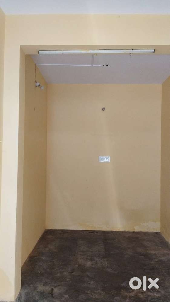 Shop for rent in k r puram, new bazaar street