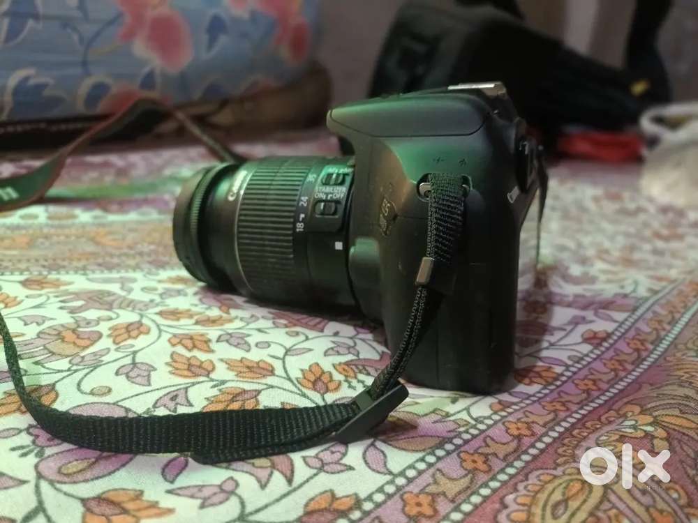 Canon 1500D
