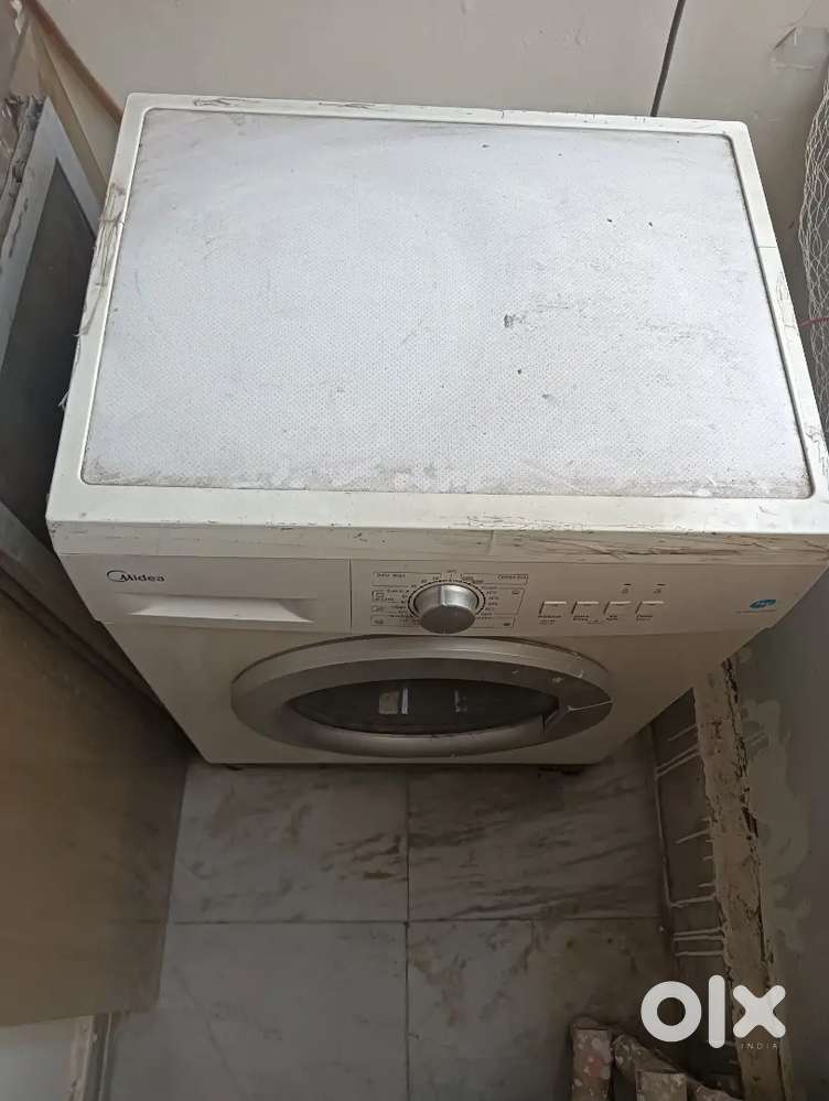 Front load washing machine
