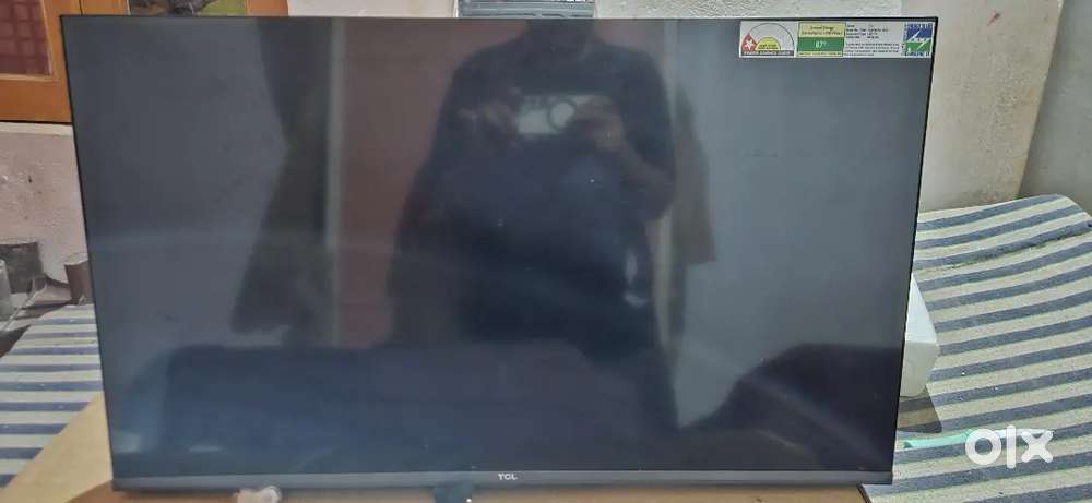 TCL brand new TV 32 inch smart TV