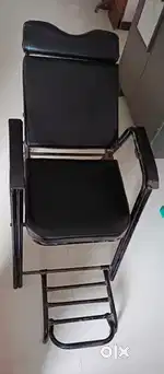 FACIAL CHAIR AND MIRROR