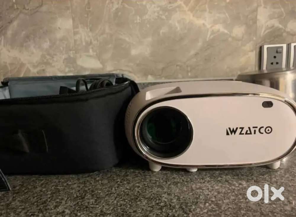 W Zacto LED 4K Projector (Android) HOME CINEMA PROJECTOR