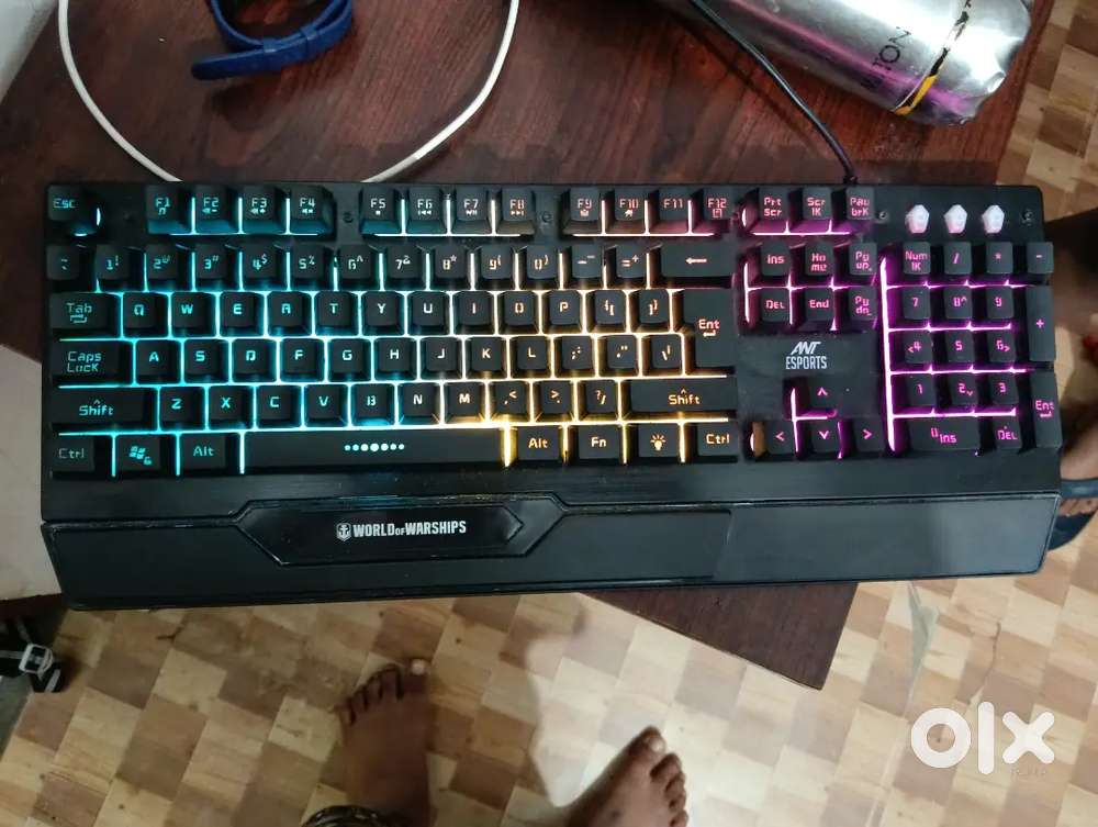 9 month old RGB LED keyboard mechanical