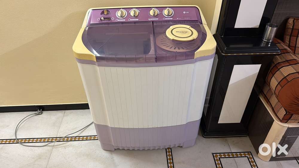 LG 7.2kgs Semi automatic