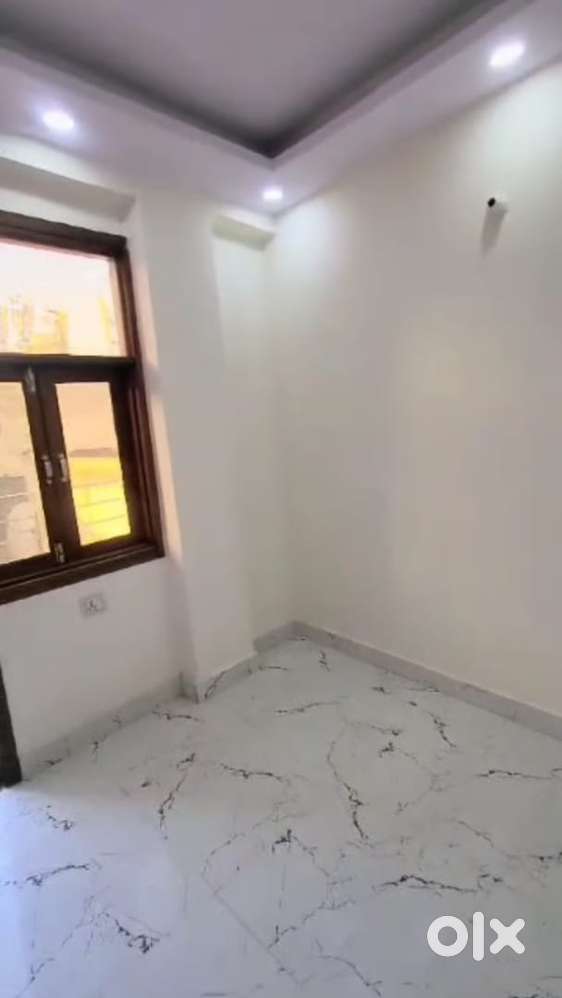 LUXURY 3BHK FLAT IN NEW ASHOK NAGAR NEAR METRO STATION