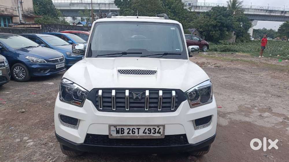 Mahindra Scorpio S4 9 Seater, 2015, Diesel