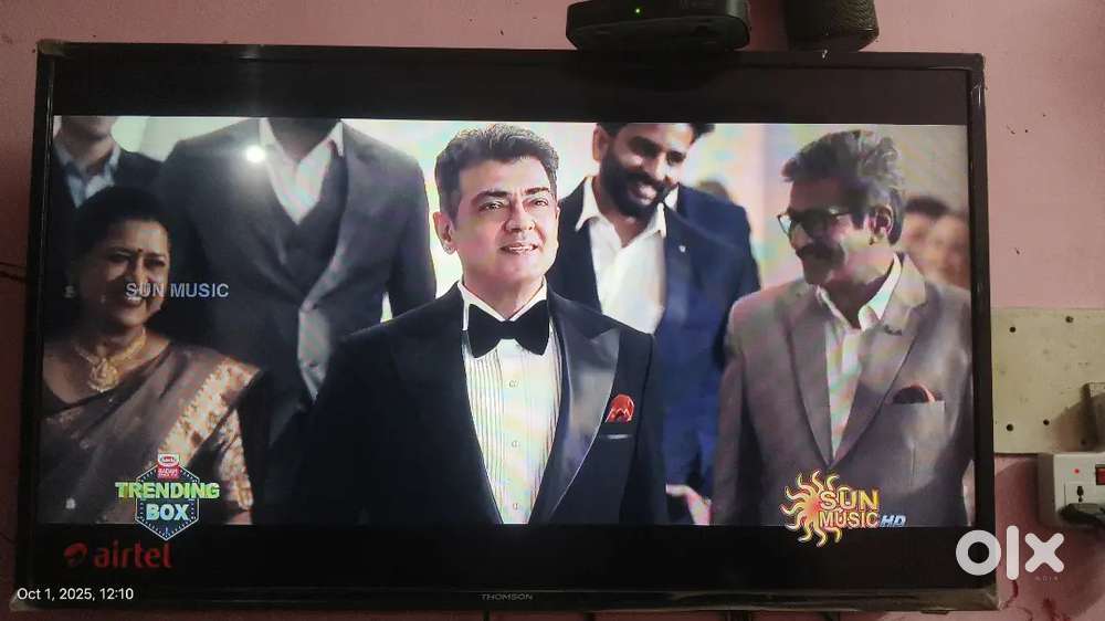 Thomson 40 inch smart tv