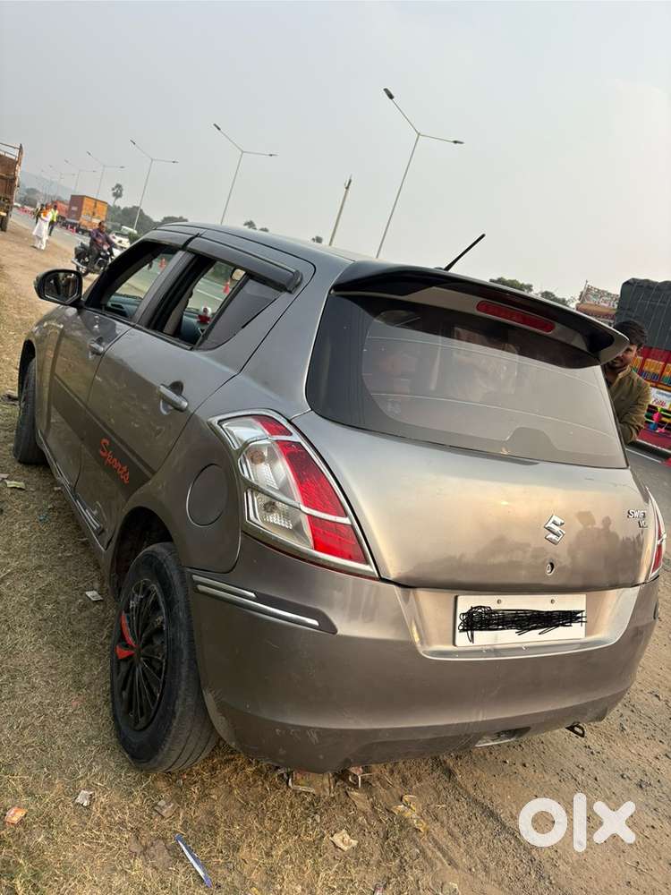 Maruti Suzuki Swift 13