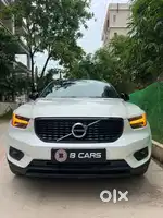 Volvo XC40 T4 AWD, 2022, Petrol