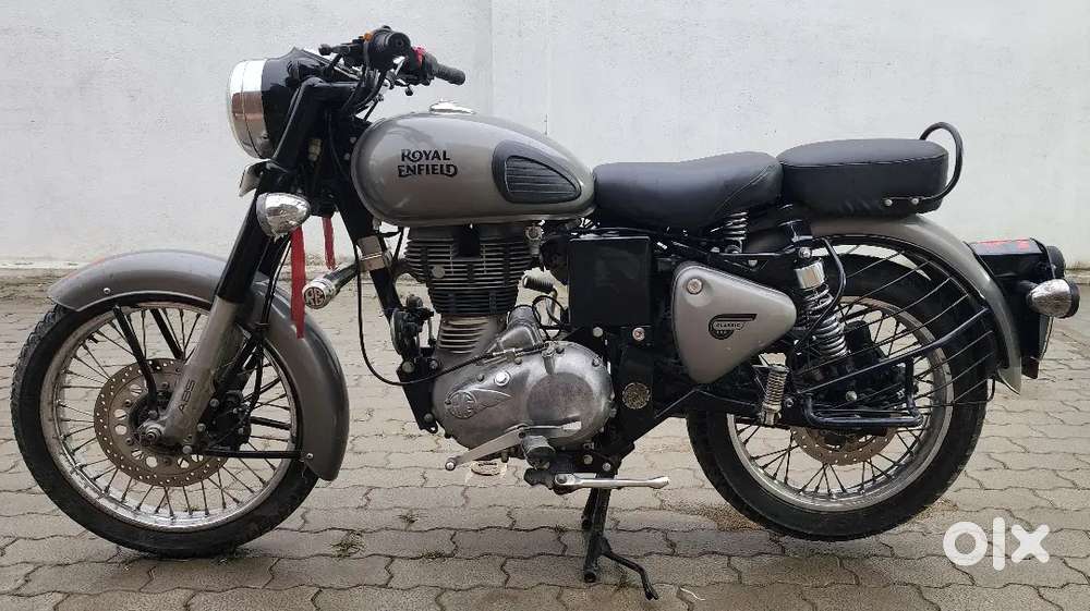 Bike 14000 km chali hai with service record