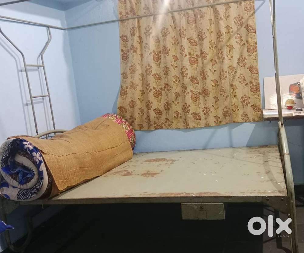 FOLDING METAL DOUBLE BED