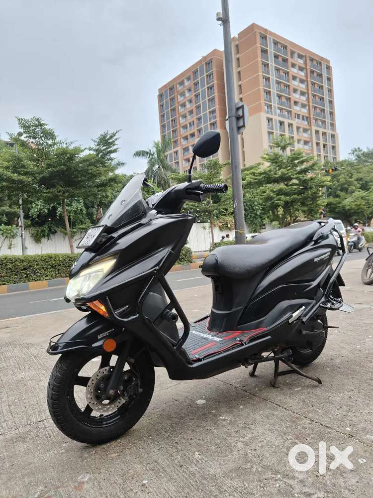 Suzuki burgman street 125cc brand new condition 1st owner bs4  2019/12