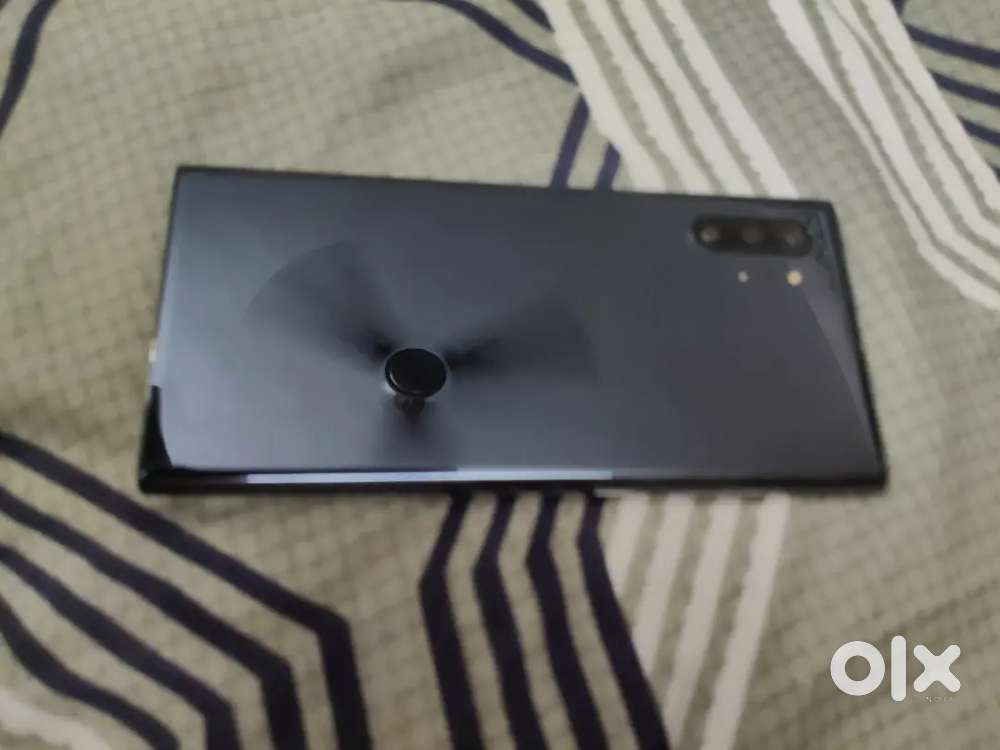 Samsung note 10 plus  12gb ram 512 gb rom  looklike new mobile