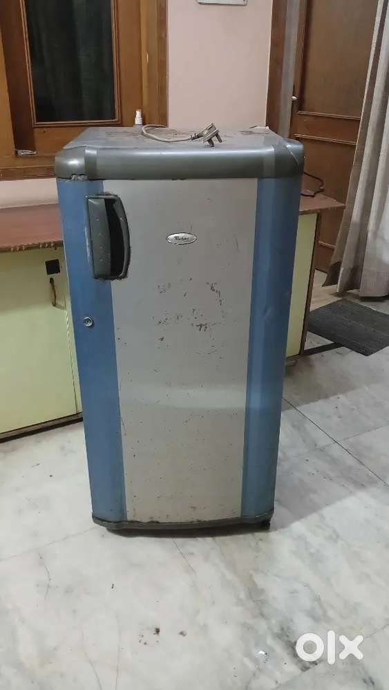 Whirlpool fridge in good condition