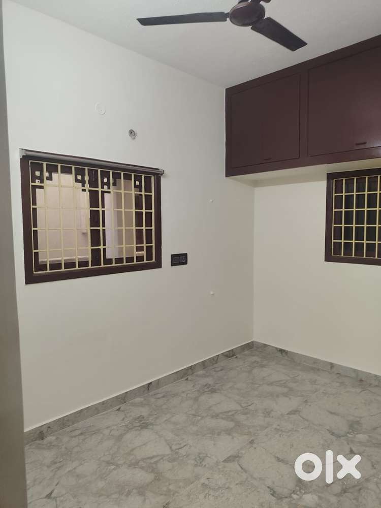 Its a 2bhk property for rent ideal for family