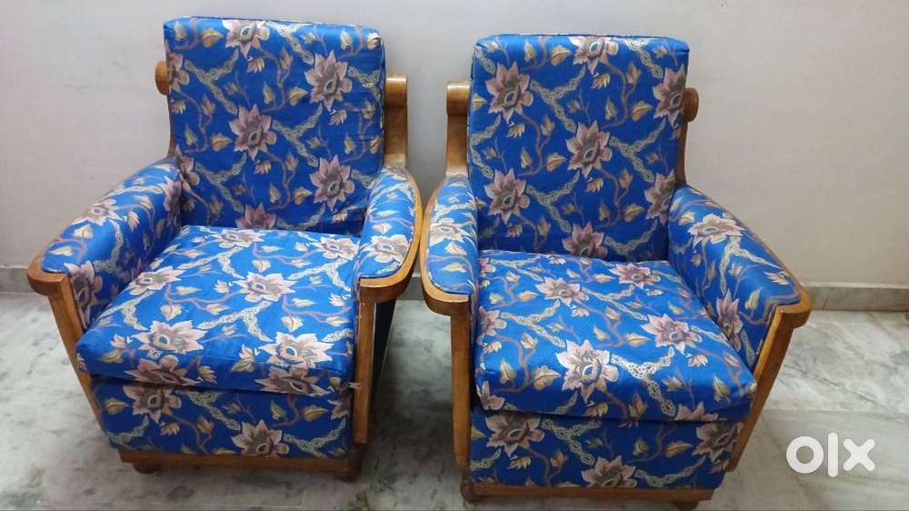 5 seater  teak wood sofa set.
