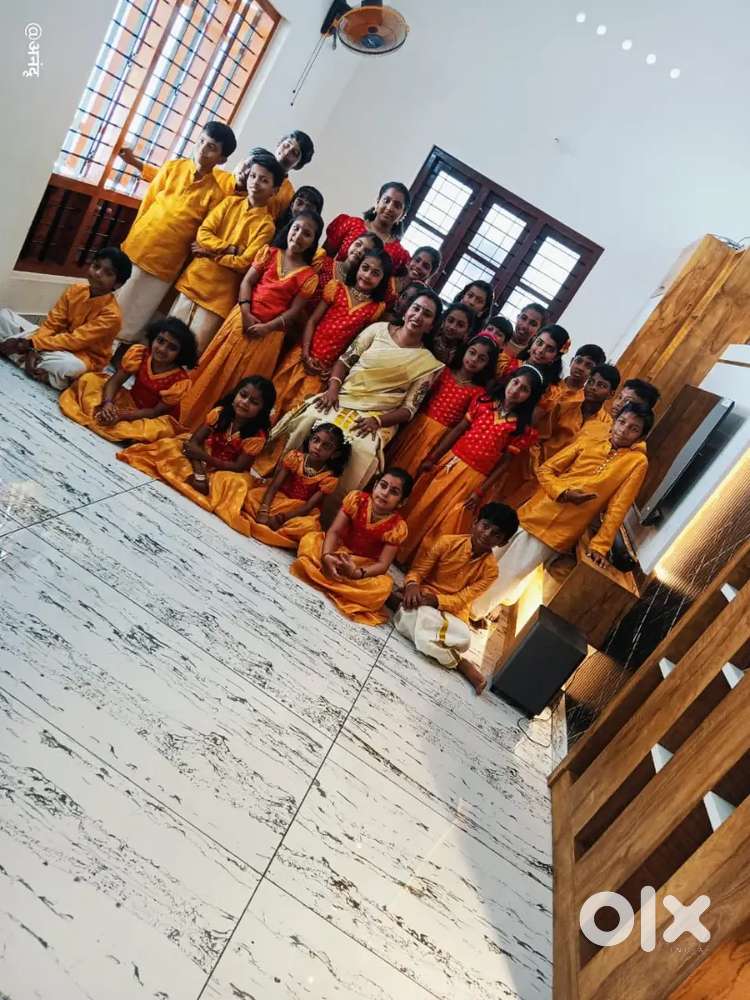 Music teacher(vocal &violin)